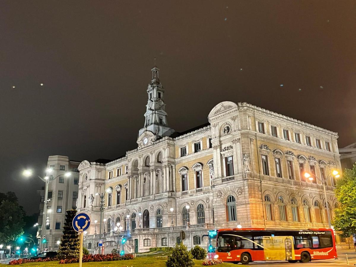 Uribarri Home Bilbao Exteriör bild